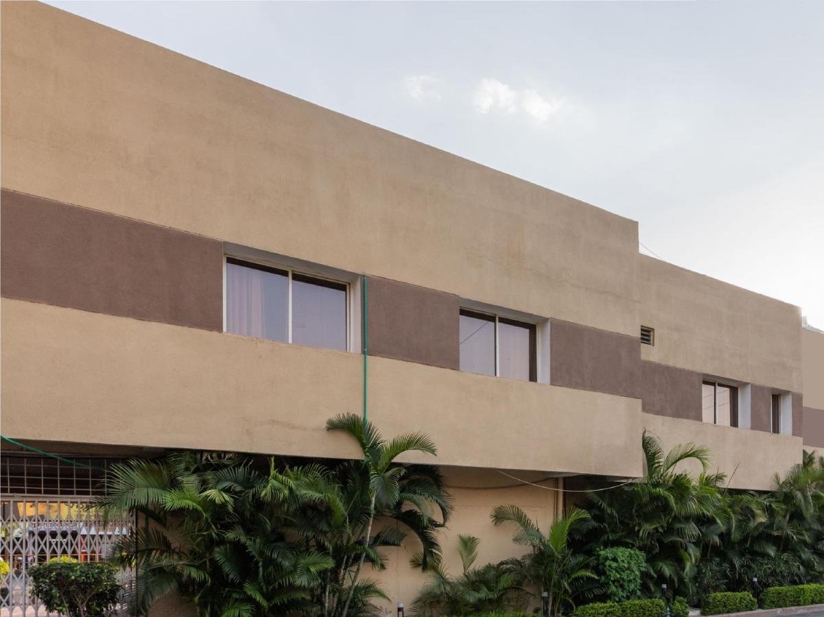 Oyo 11428 Krishna's Residency