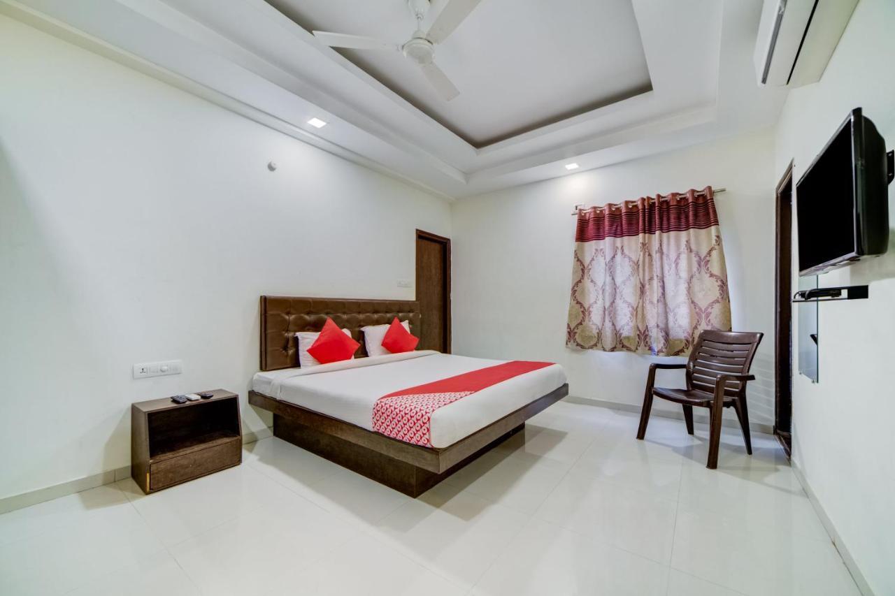 Hotel Capital O 13671 Qualia 3*