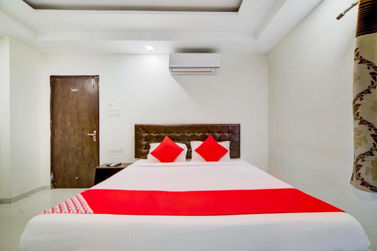 Capital O 13671 Qualia Hyderabad