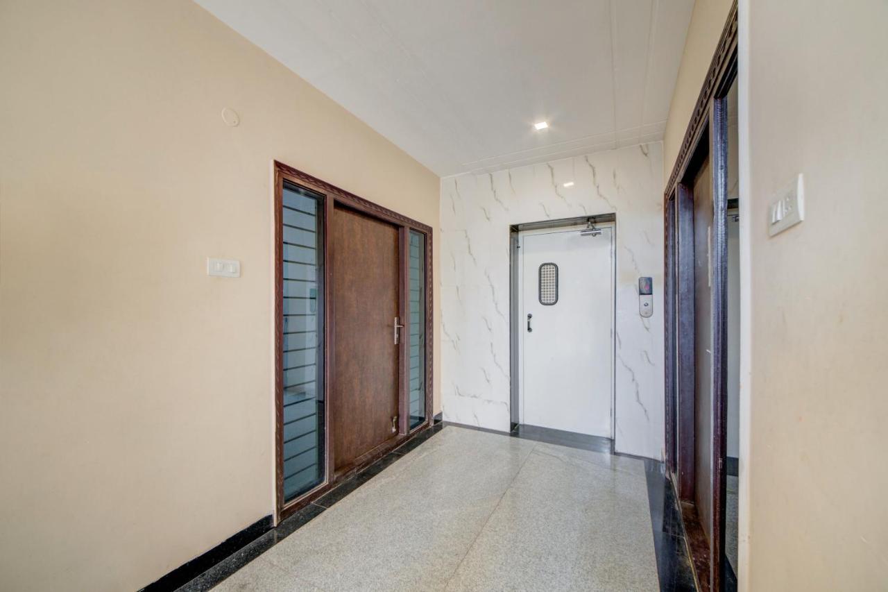 Capital O 13671 Qualia Hotel 3*