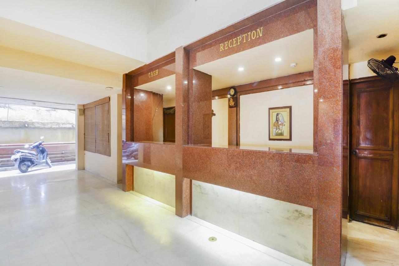 Oyo 79040 Sai Prakash 3* Hyderabad