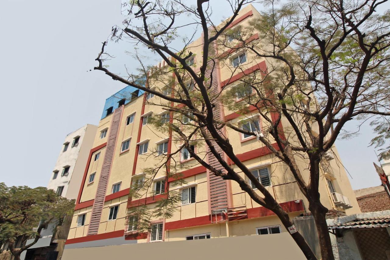 Oyo 29928 Sai Manikanta Residency Hotel