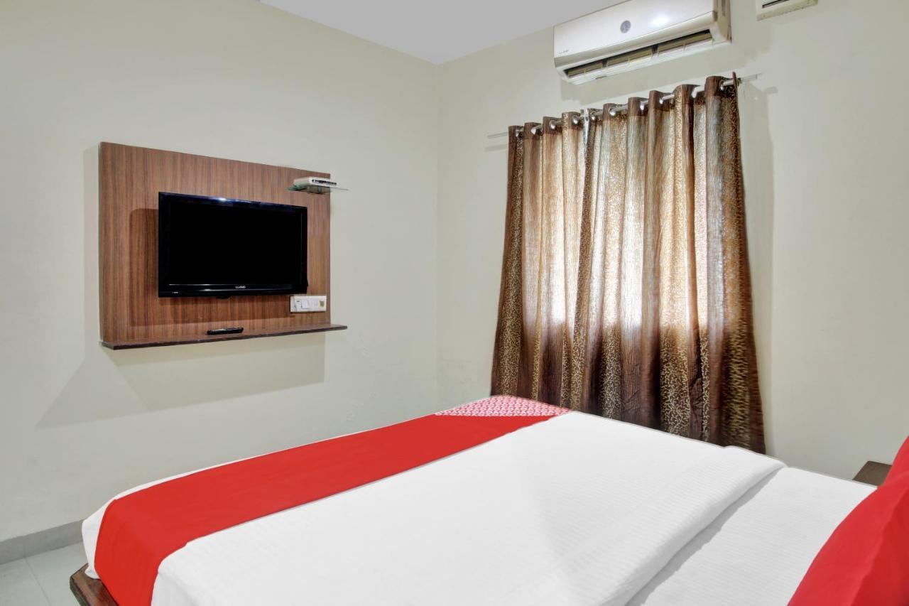 Oyo 81907 Fortune Residency 3* Hyderabad