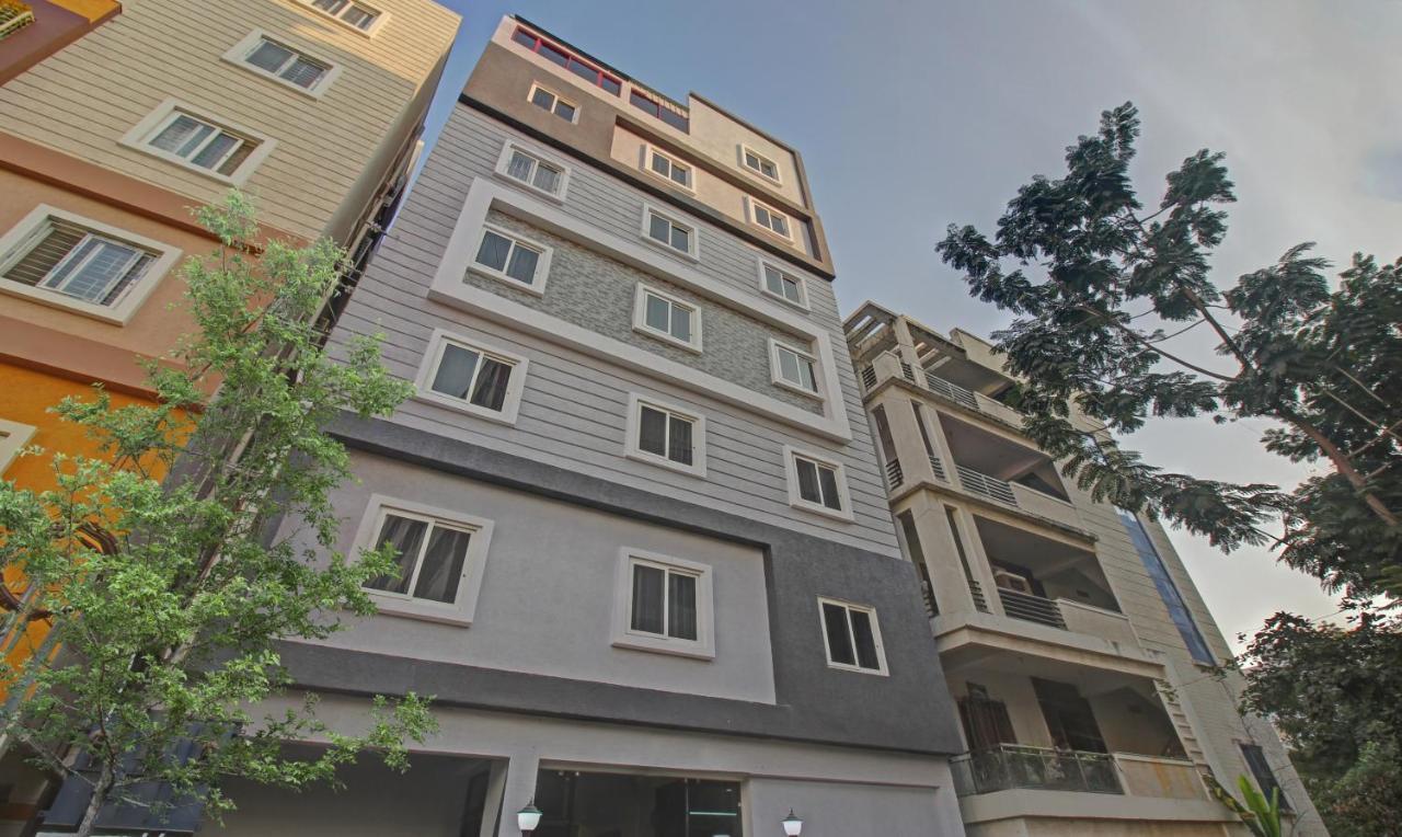 Hotel Itsy Sunrise Grand, Hitech