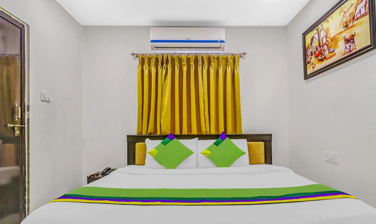 Itsy By Treebo - Royal Galaxy Kukatpally 3* Hyderabad