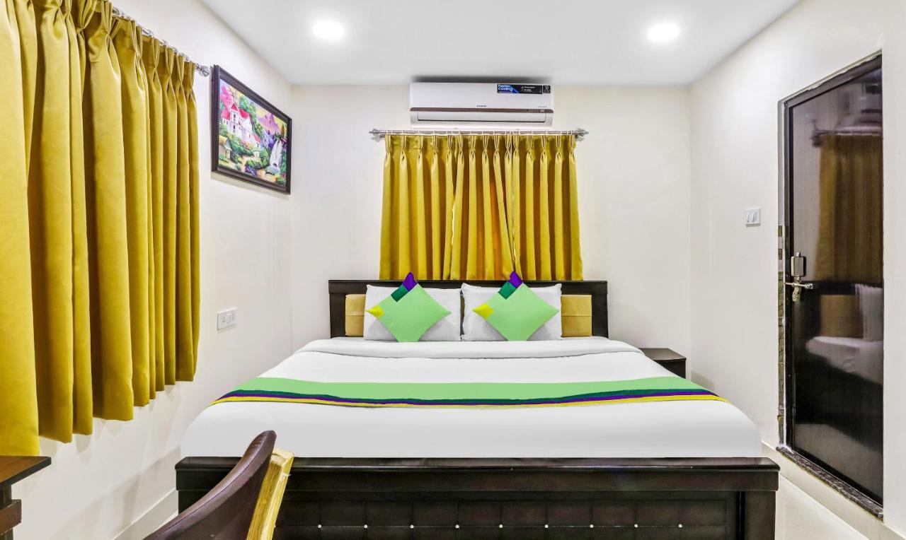 Itsy By Treebo - Royal Galaxy Kukatpally Hotel 3*