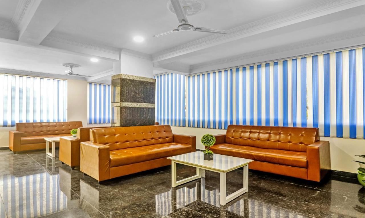 Itsy By Treebo - Royal Galaxy Kukatpally Hotel Hyderabad