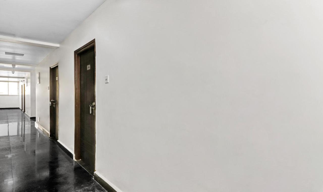 Itsy By Treebo - Royal Galaxy Kukatpally 3*