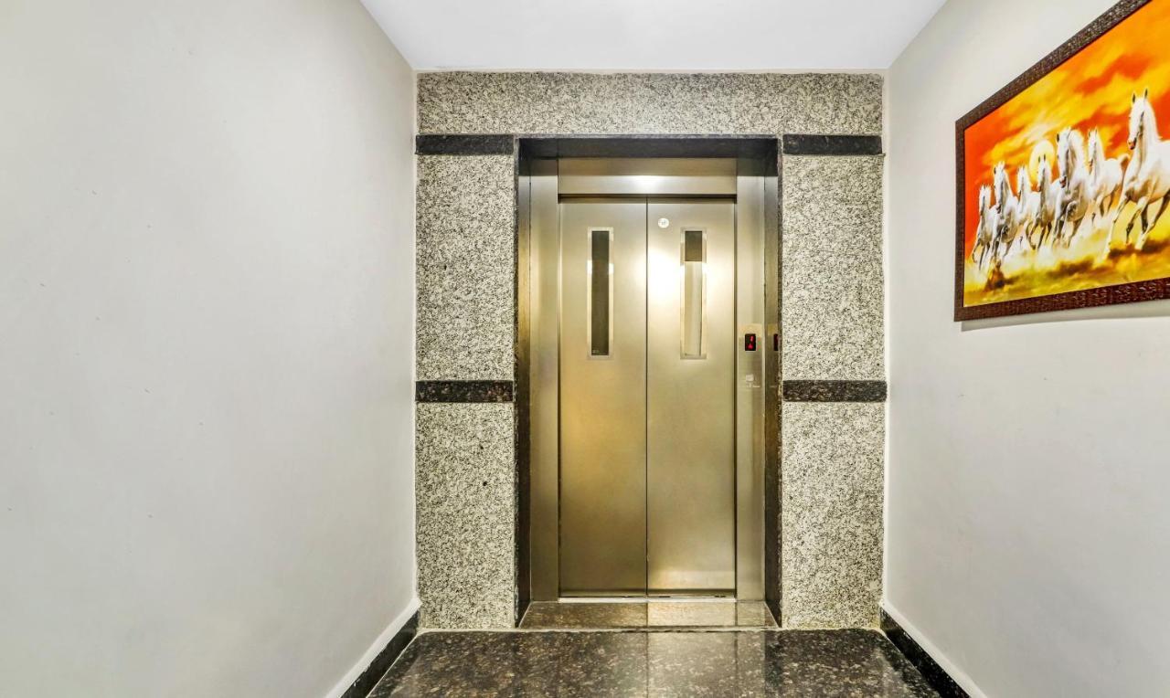 Itsy By Treebo - Royal Galaxy Kukatpally 3* Hyderabad