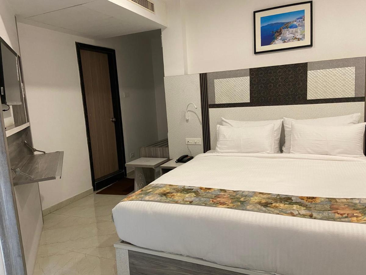 Dash - Affordable Luxury Hotel 3*