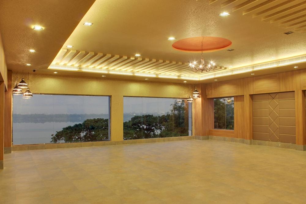 Justa The Hotel Hyderabad