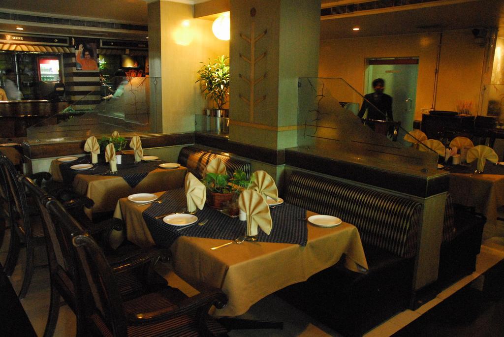 Hotel Savera Residency
