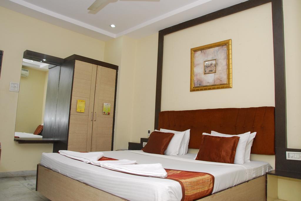 Savera Residency Hotel