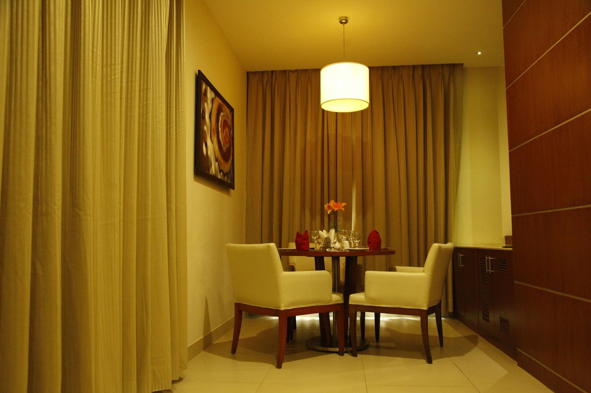 Hotel The Altruist Business Hitech 4*