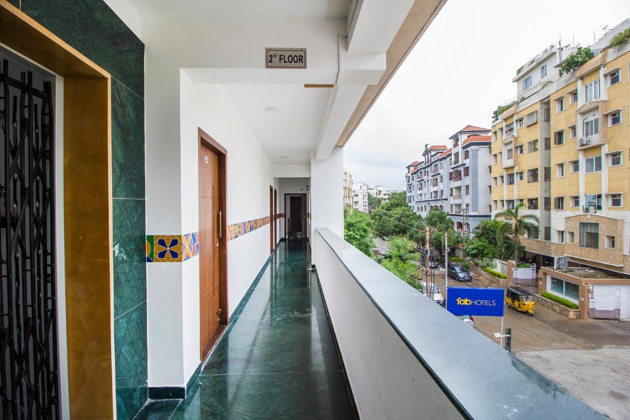 Fabhotel Limestone Suites - 750M From Yashoda Hospitals, Somajiguda Hotel Hyderabad
