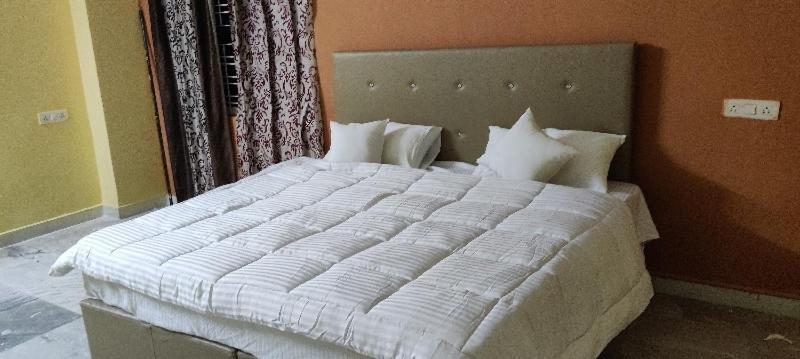Oyo 81589 Aruna Dwraka Homes 3*