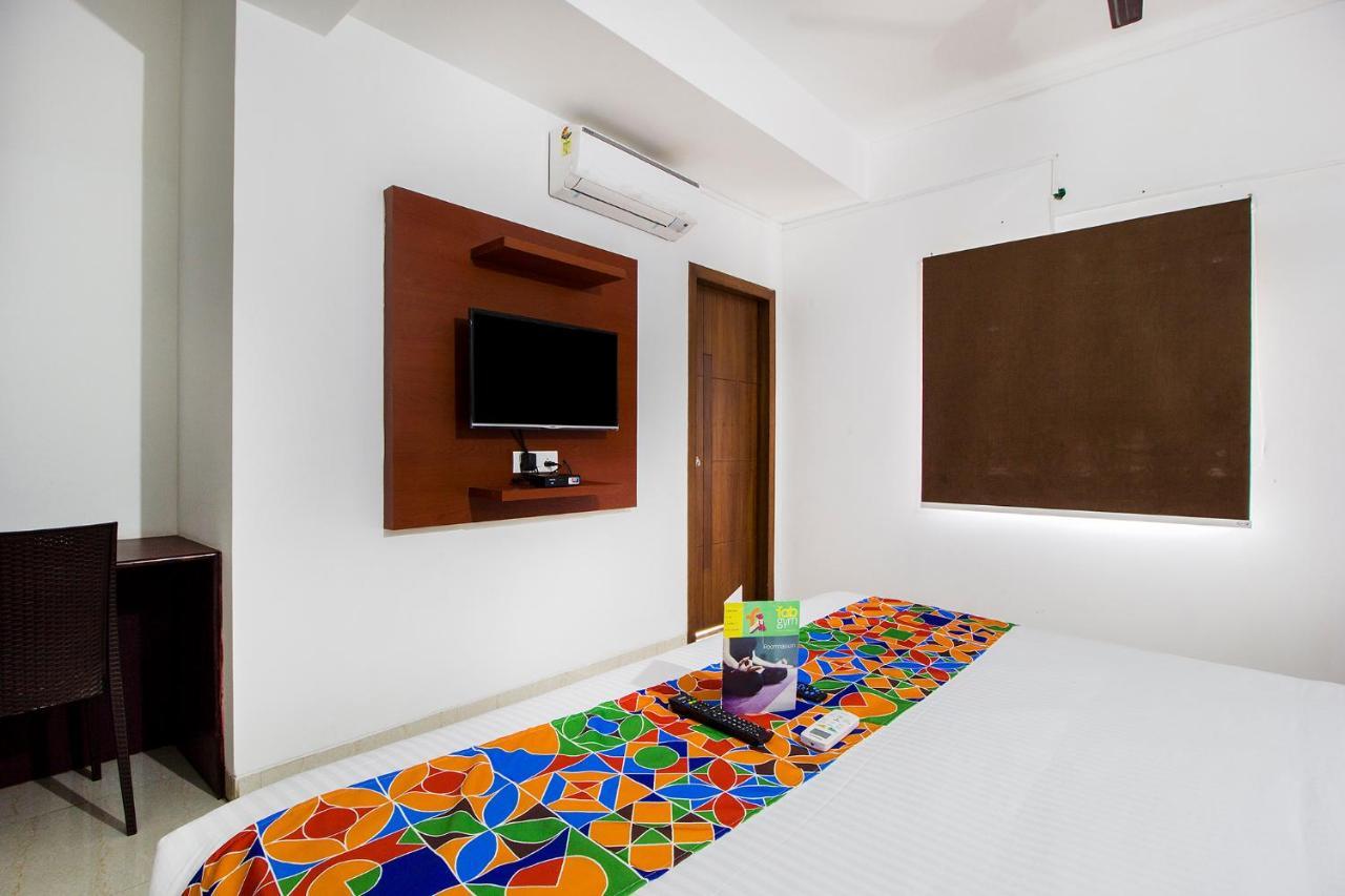 Hotel Fabhotel Limestone Suites - 750M From Yashoda Hospitals, Somajiguda
