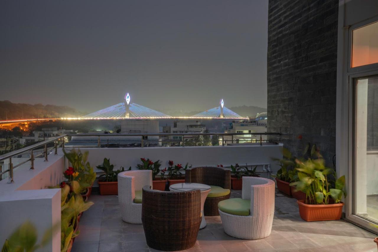 Hotel La Serene 3*