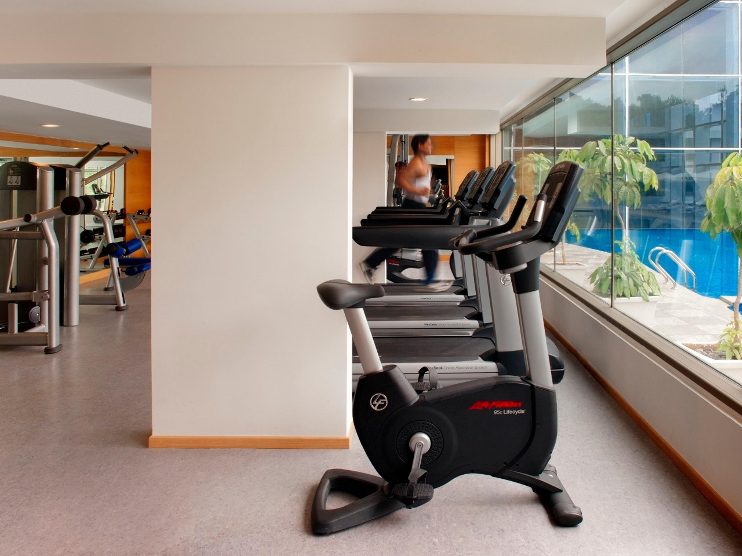 Radisson Blu Plaza Banjara Hills Hotel 5*