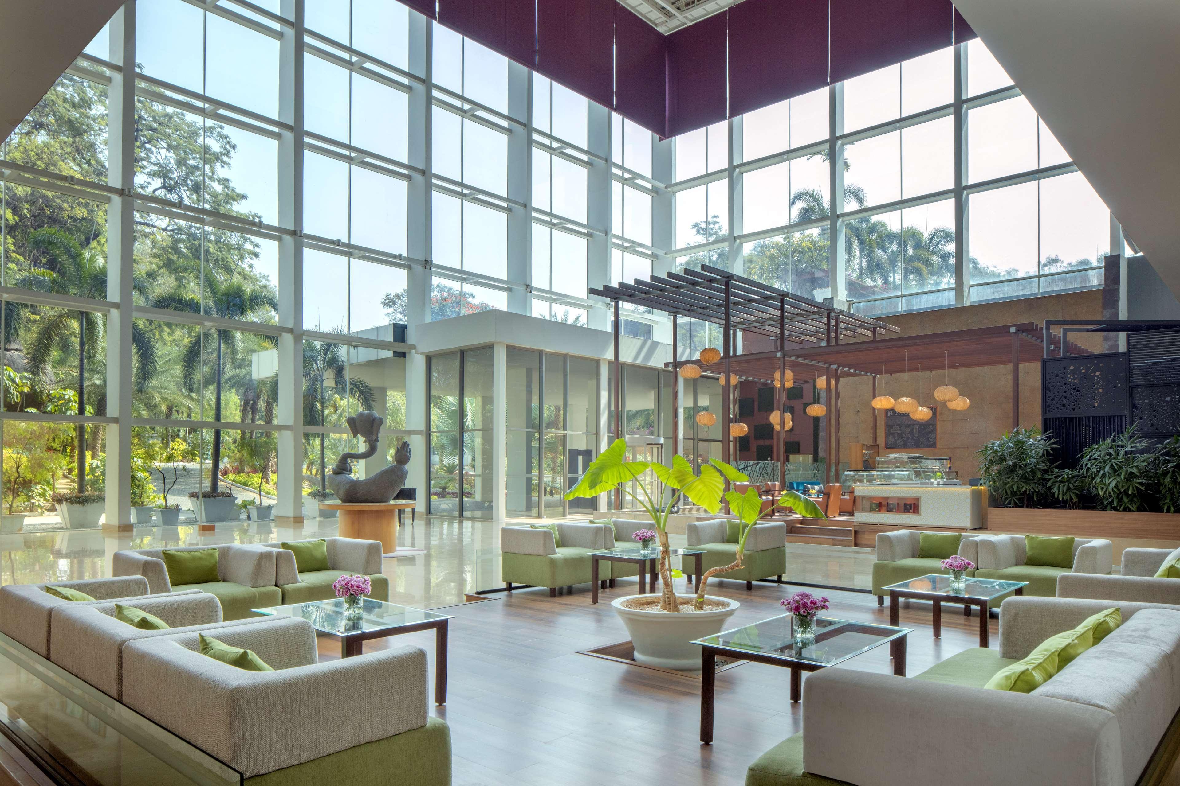 Radisson Blu Plaza Banjara Hills 5* Hyderabad