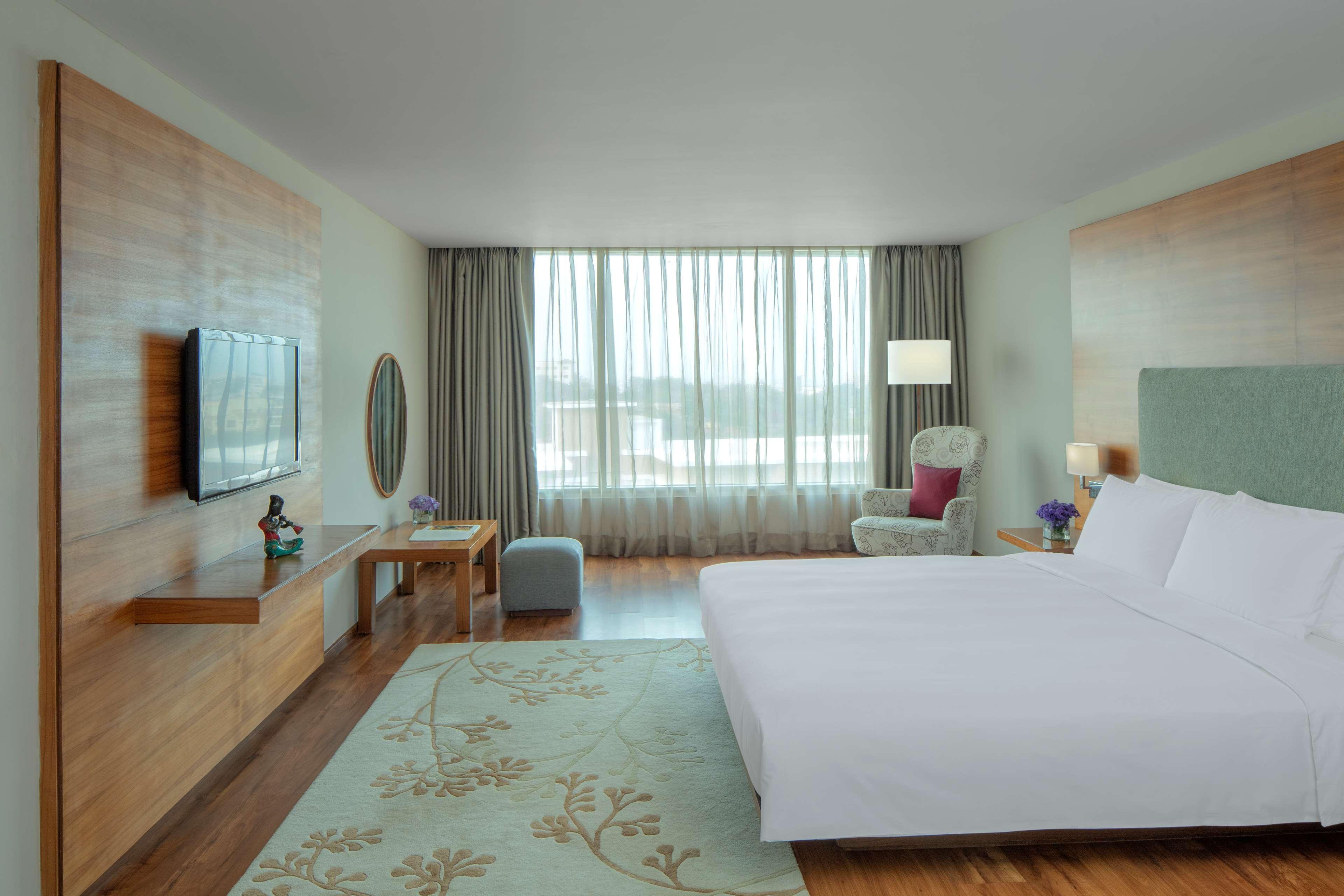 Radisson Blu Plaza Banjara Hills Hotel 5*