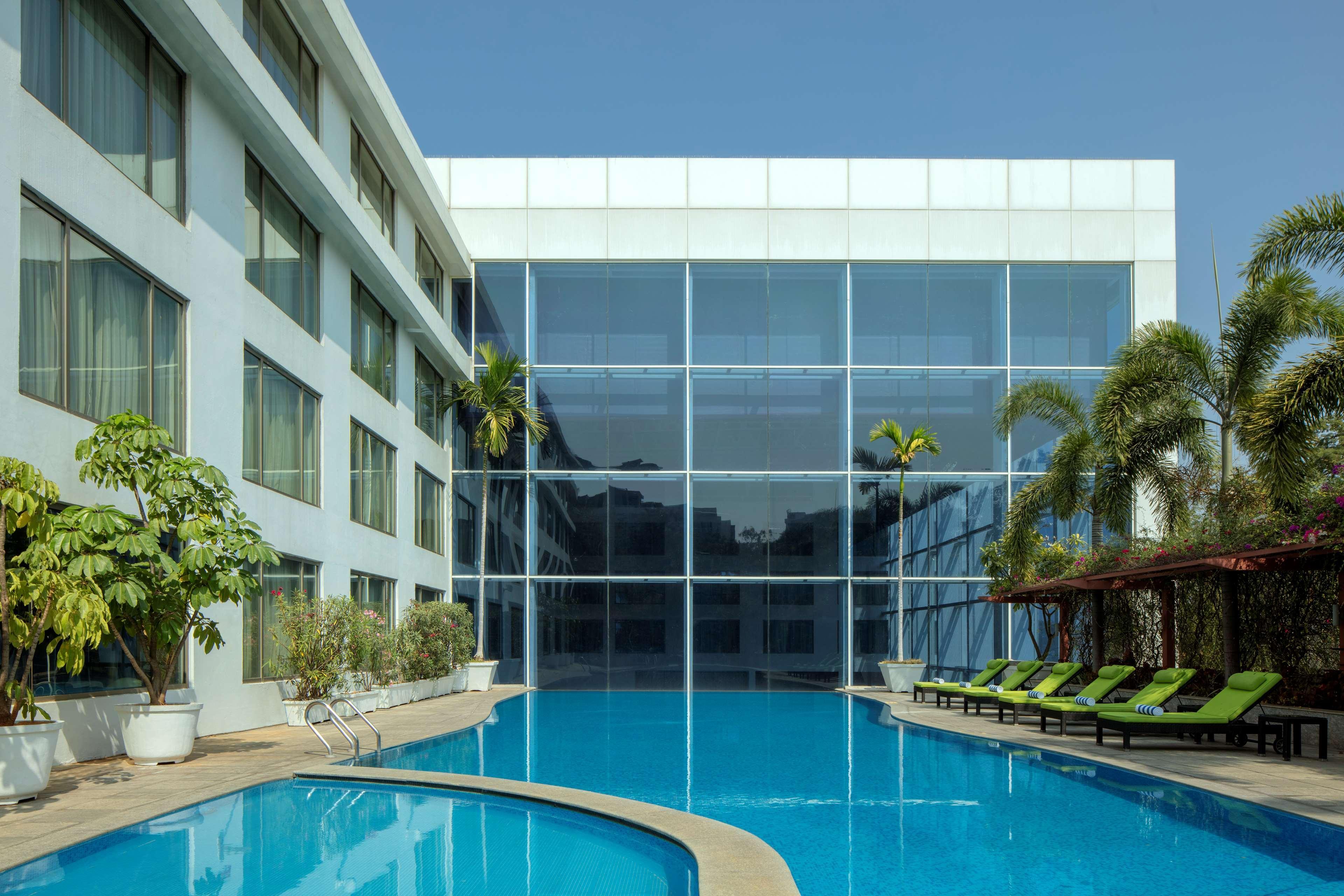 Radisson Blu Plaza Banjara Hills 5* Hyderabad