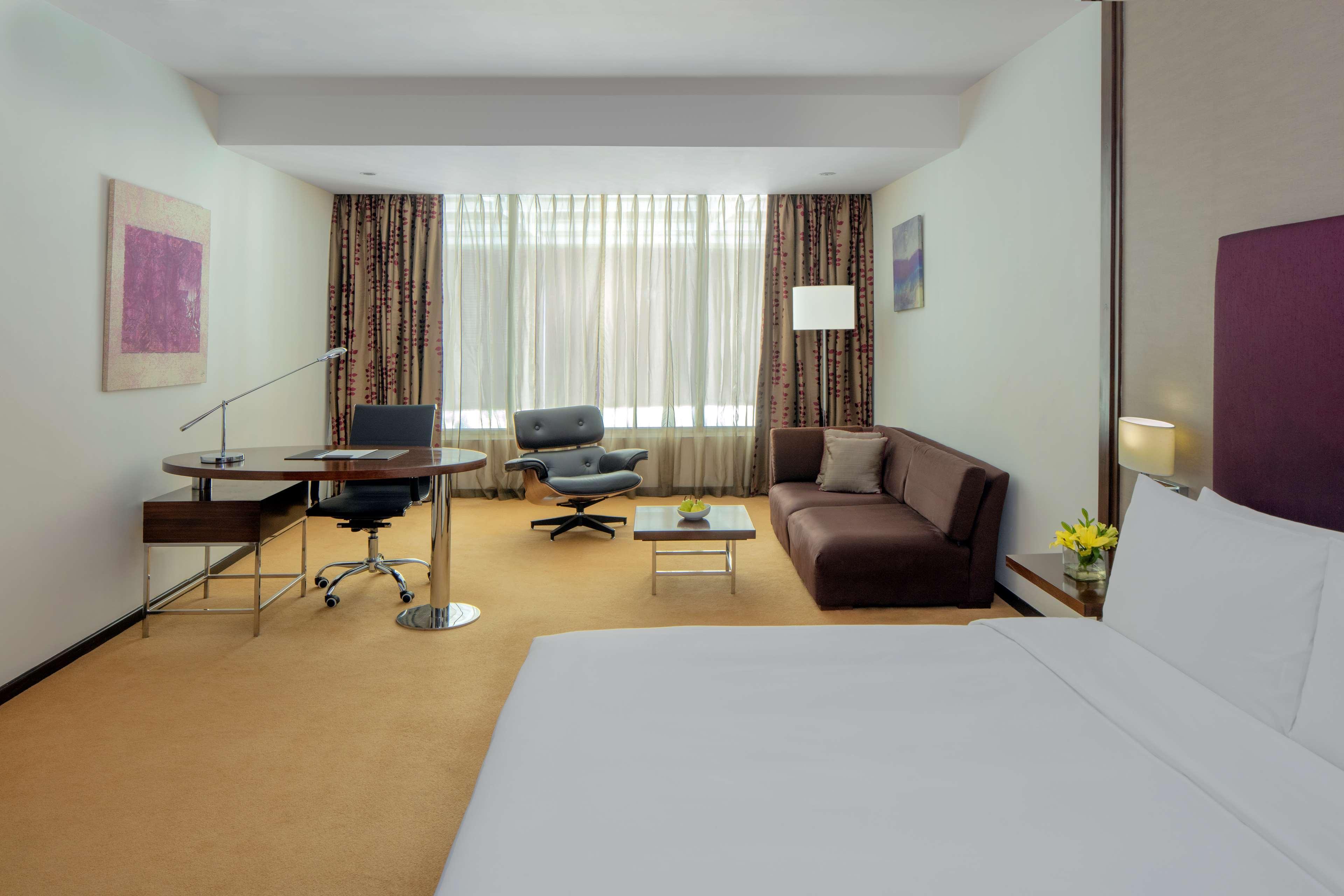 Radisson Blu Plaza Banjara Hills 5* Hyderabad