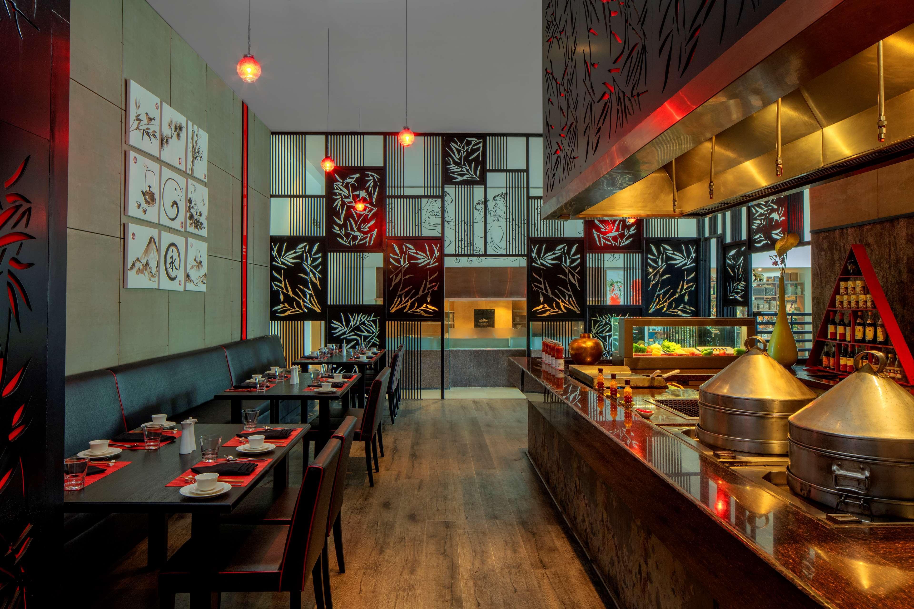 Hotel Radisson Blu Plaza Banjara Hills