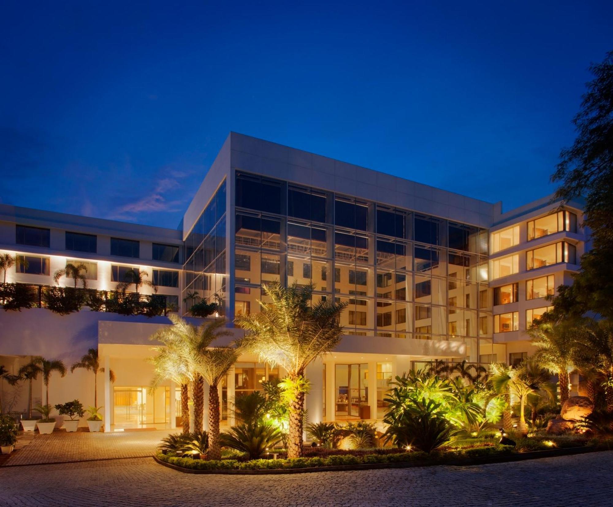 Radisson Blu Plaza Banjara Hills Hotel 5*