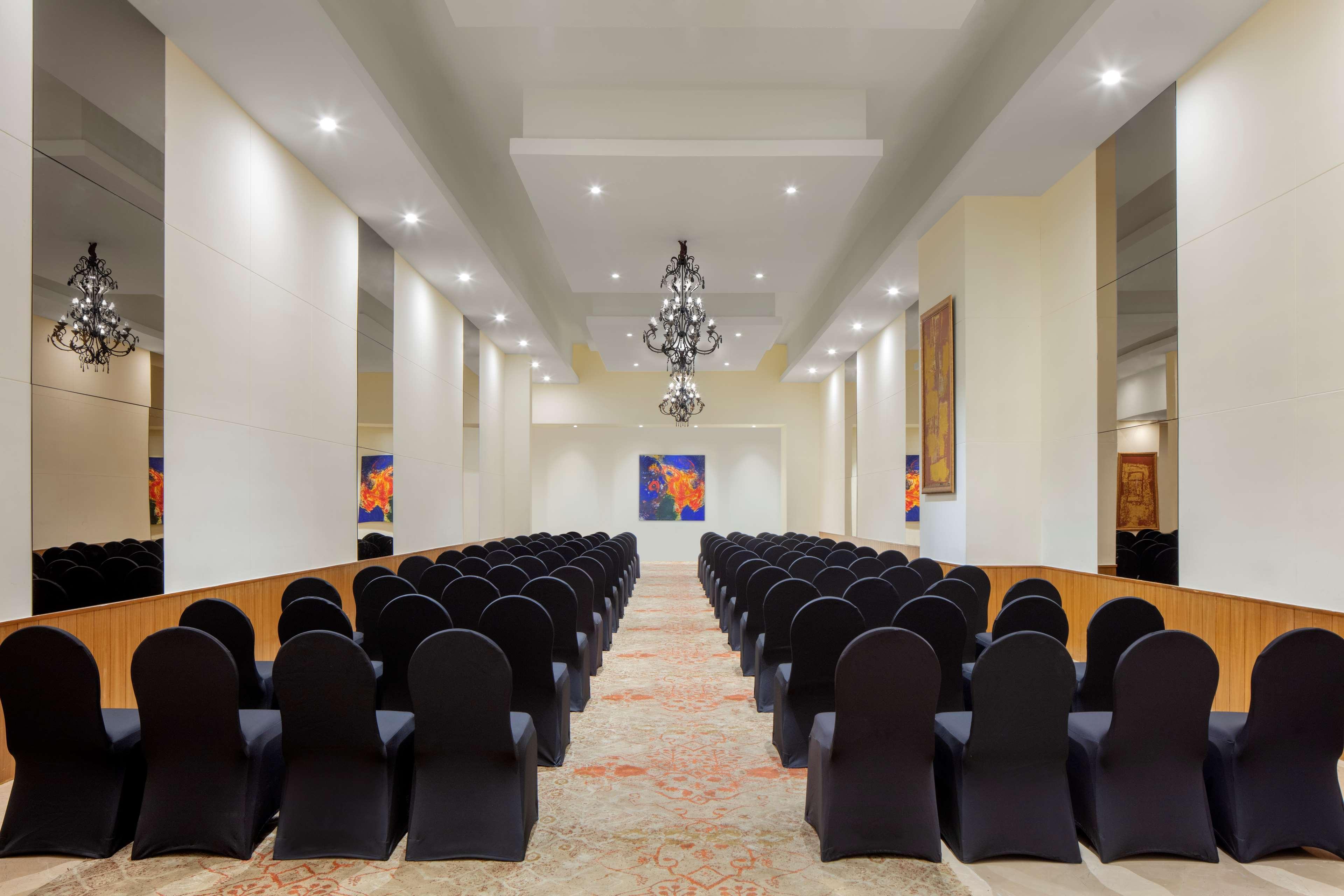 Radisson Blu Plaza Banjara Hills Hotel