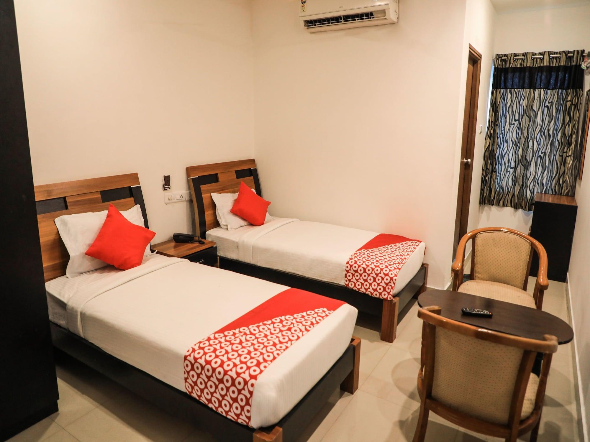 Hotel Oyo Flagship 11310 Sri Tulasi Residency Near Birla Mandir Hyderabad