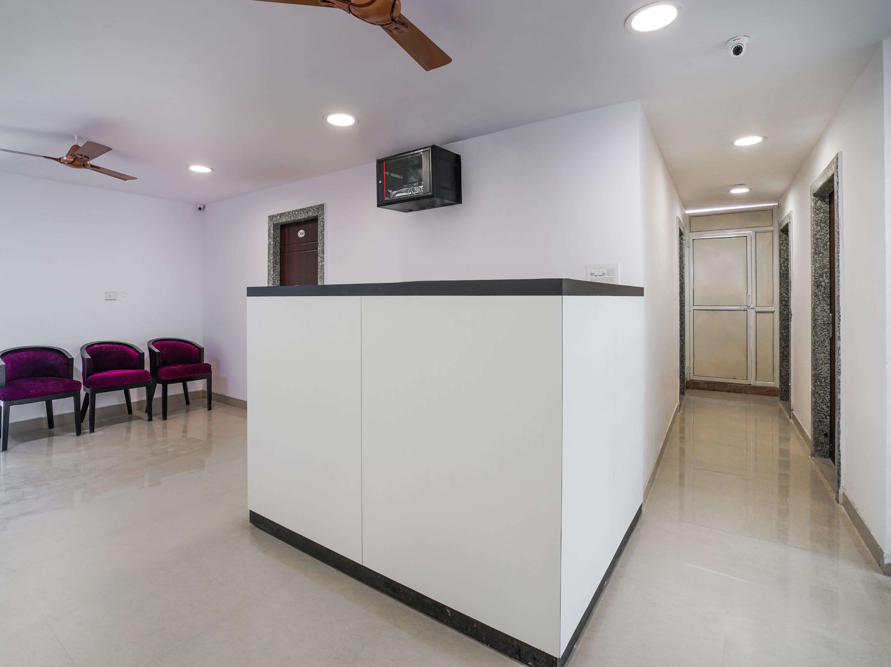 Hotel Oyo 18341 Flagship Metro International 3*