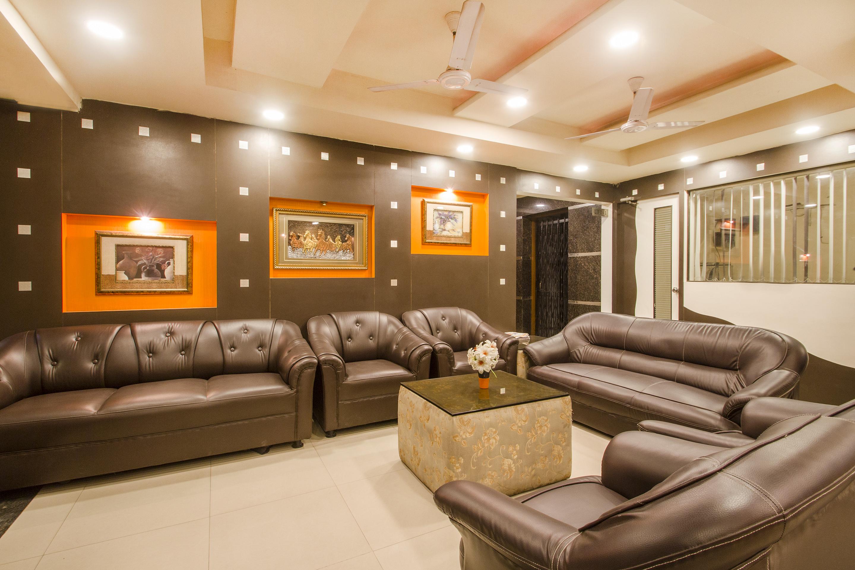 Hotel Super Oyo Capital O 11079 Prestige Hyderabad