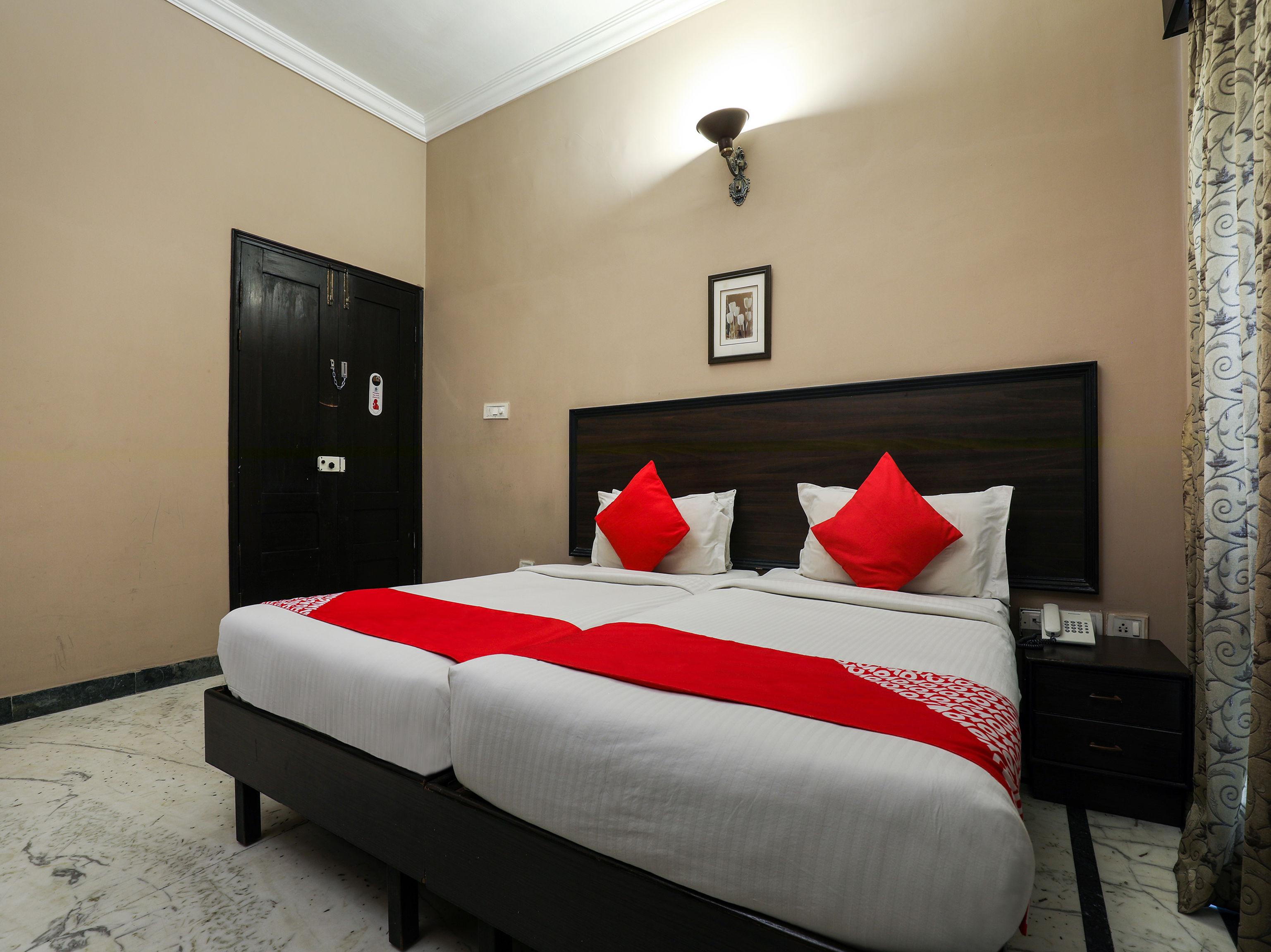 Oyo 15241 Gen X Banjara By 1589 Hotel Hyderabad