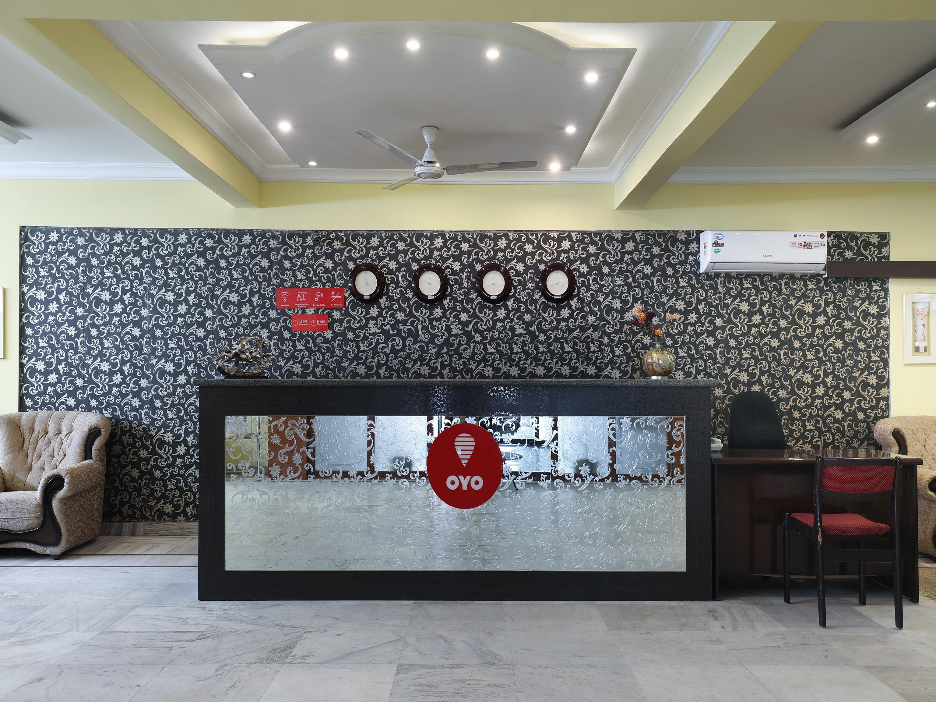Oyo 15241 Gen X Banjara By 1589 Hotel