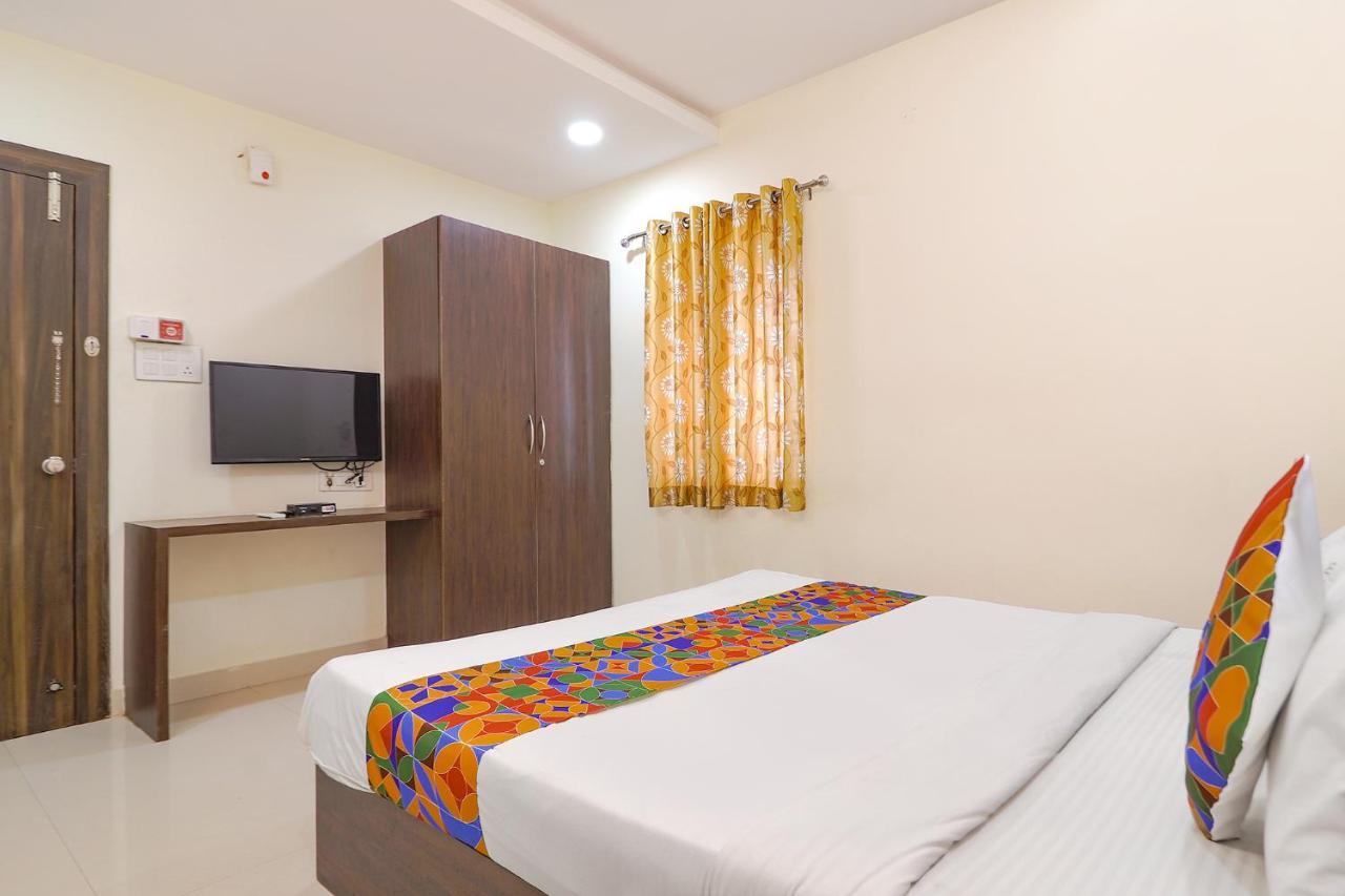 Fabhotel Srisai Hill View 3*