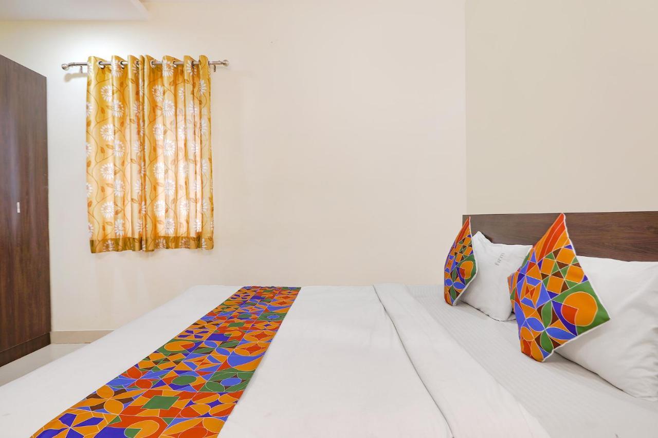 Fabhotel Srisai Hill View