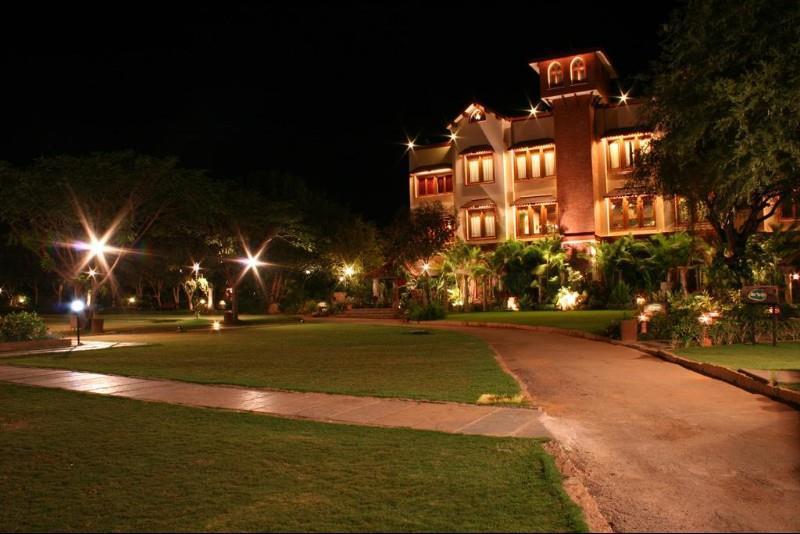 Hotel Aalankrita
