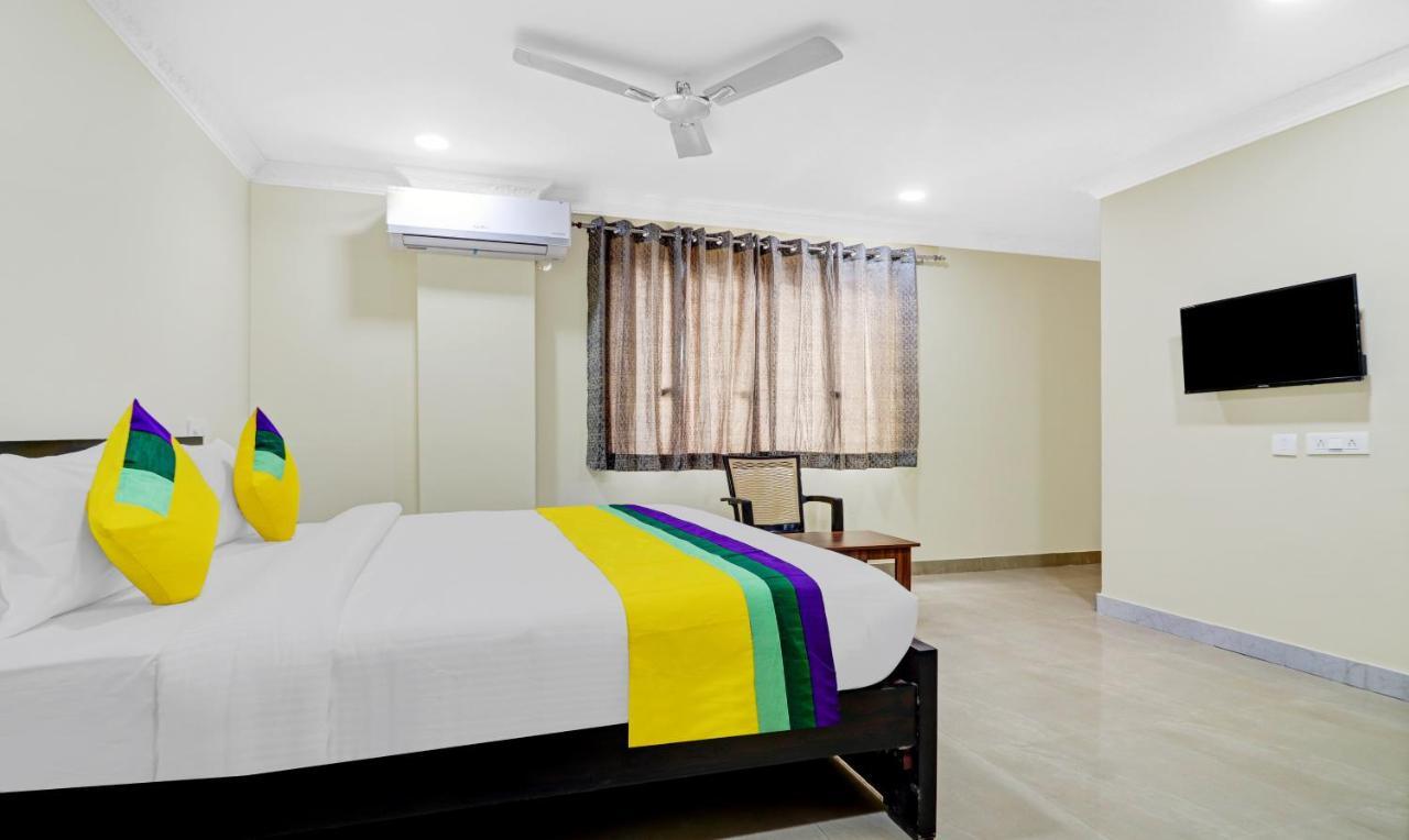 Itsy 99 Hitech Hotel