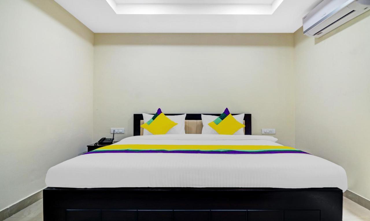 Itsy 99 Hitech Hotel