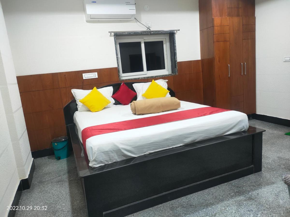 Hotel New Maruthi Inn, Lb Nagar 3*