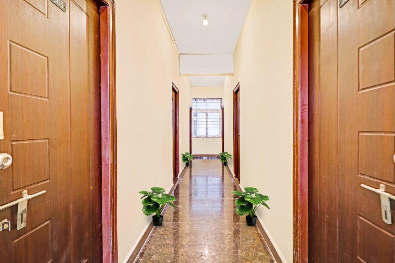 Oyo Happy Hotel 3*