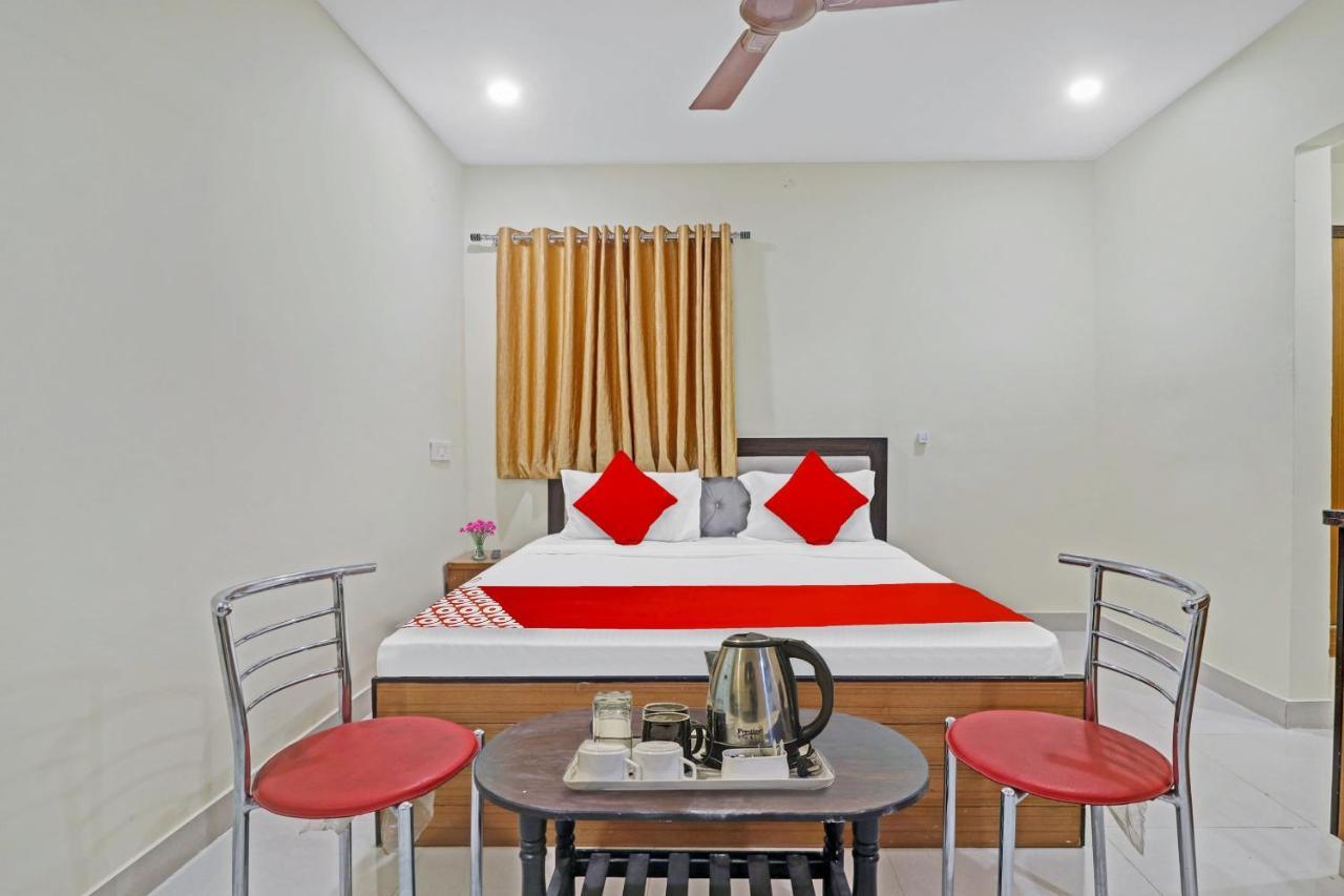 Capital O Kamakshi Hotel Hyderabad