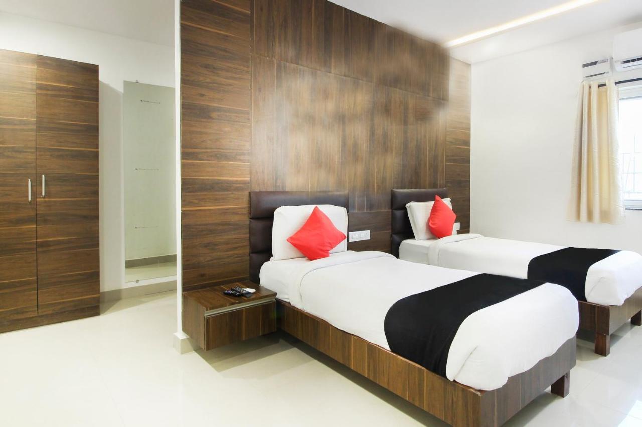 Hotel Capital O 37516 Apple Tree Near Nexus