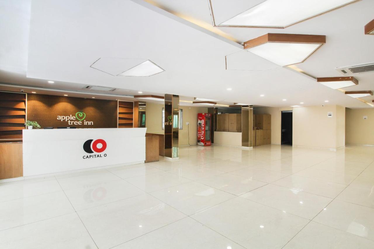 Hotel Capital O 37516 Apple Tree Near Nexus Hyderabad