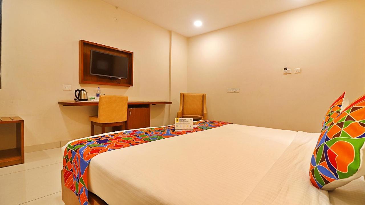 Hotel Fabhotel Eminent Suites Gachibowli Hyderabad