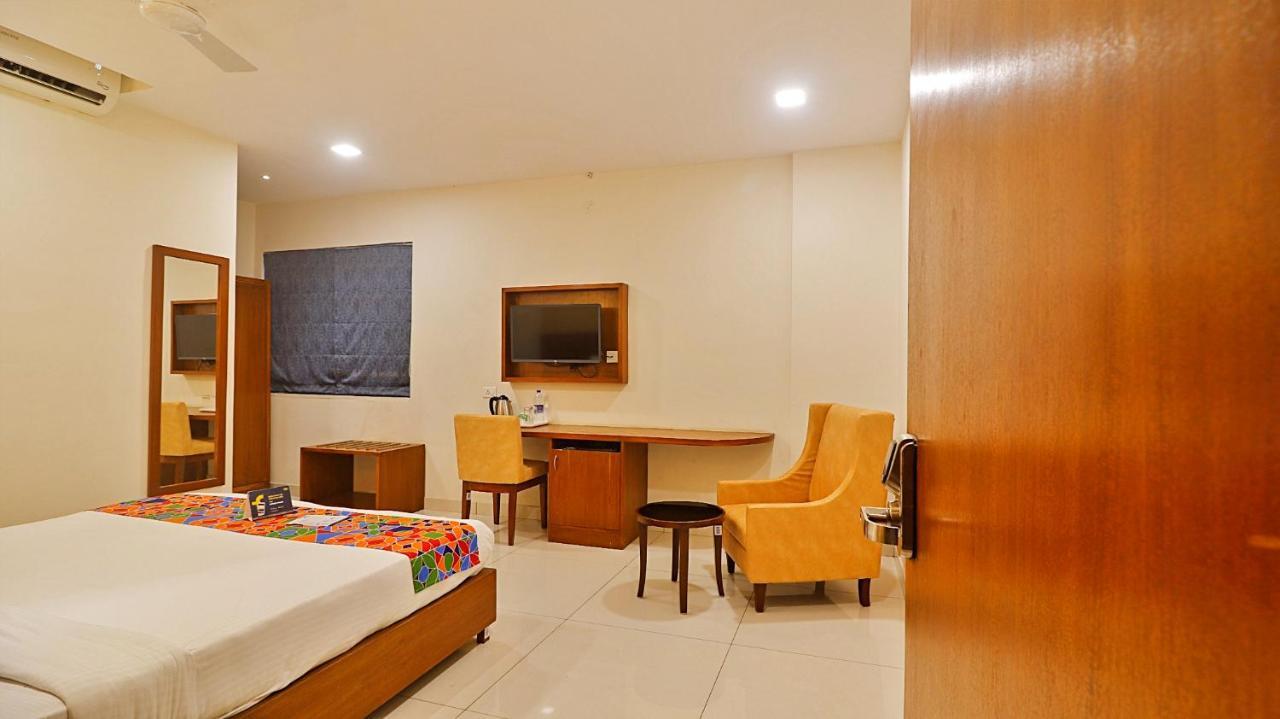 Hotel Fabhotel Eminent Suites Gachibowli Hyderabad