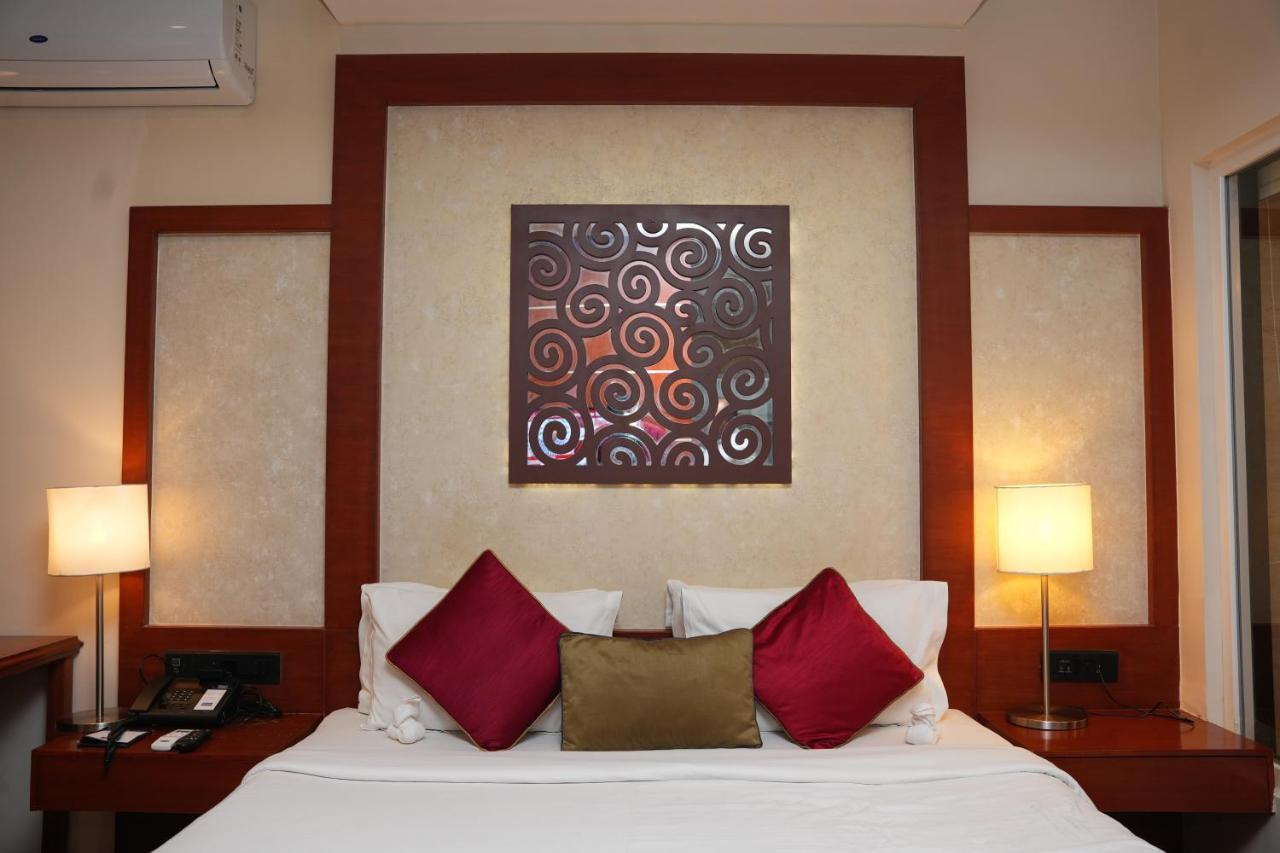 Hotel The Altruist Business Hitech 4*
