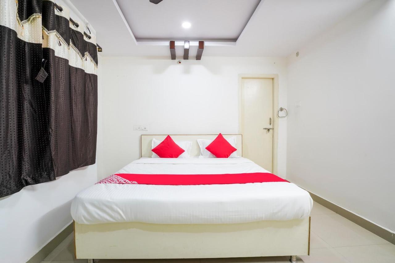 Super Oyo Sa Thirumala Residency Near Himayantnagar 3* Hyderabad
