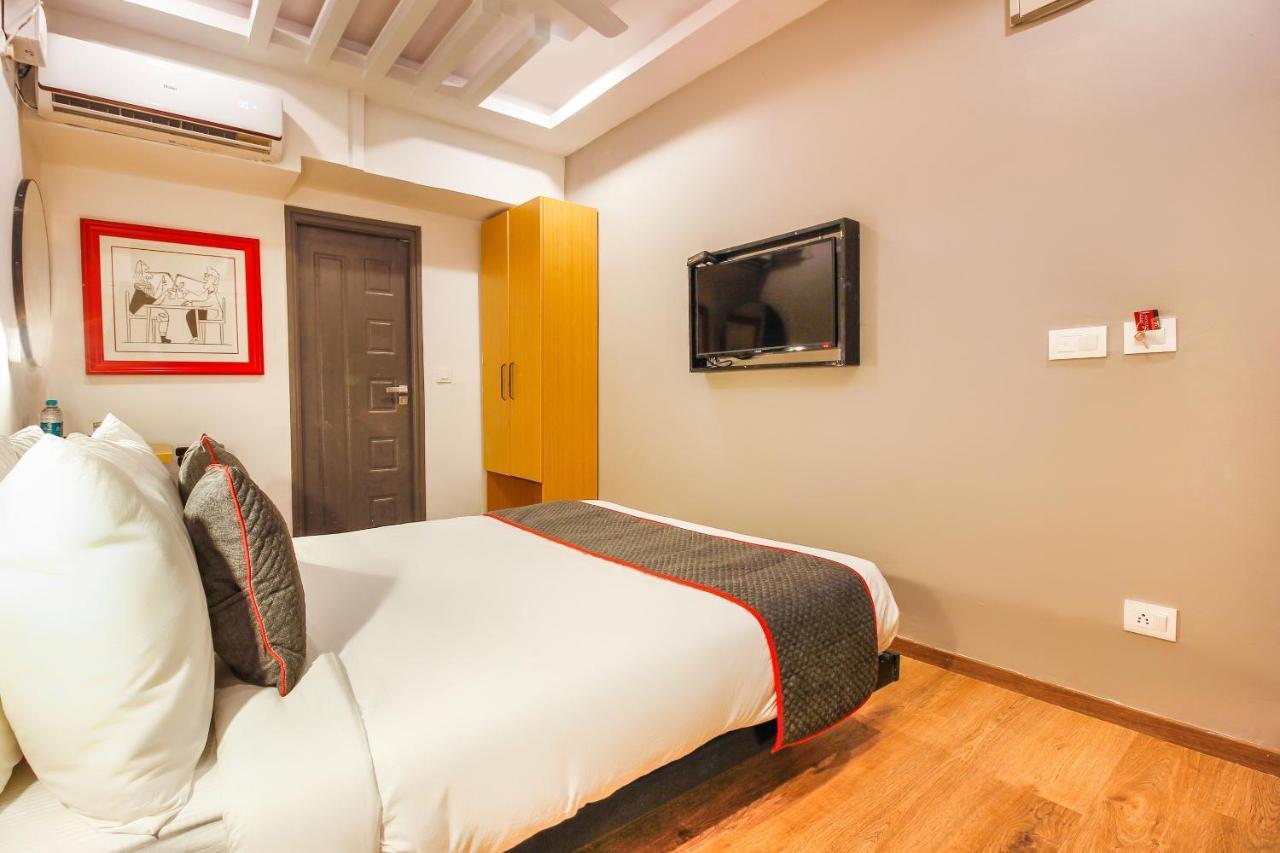 Super Townhouse Rcc Sunrise Hotel